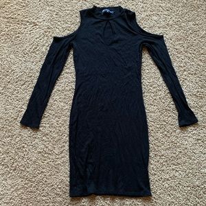 Long sleeve bodycon dress with cut out shoulder